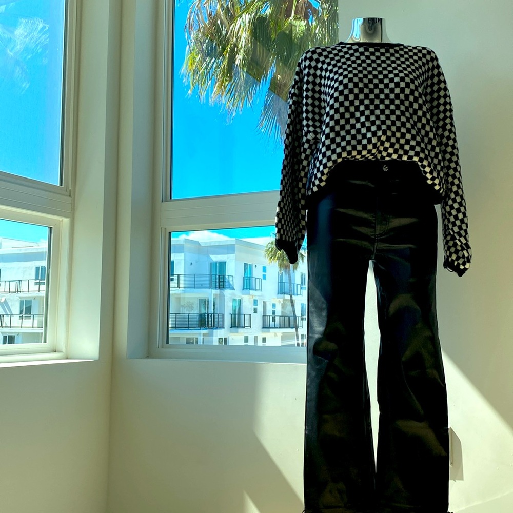 Checkered Sweater - Picture 9 of 9
